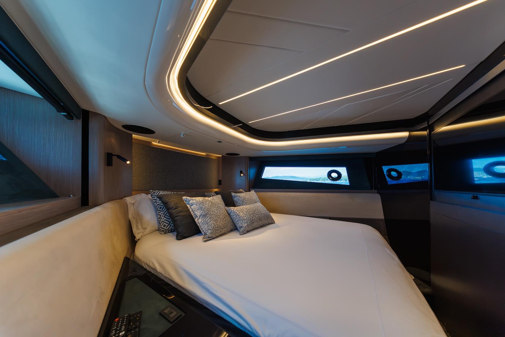 2023 SUNSEEKER 55 SUPERHAWK 